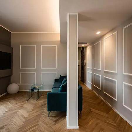 Panorama Apartment *